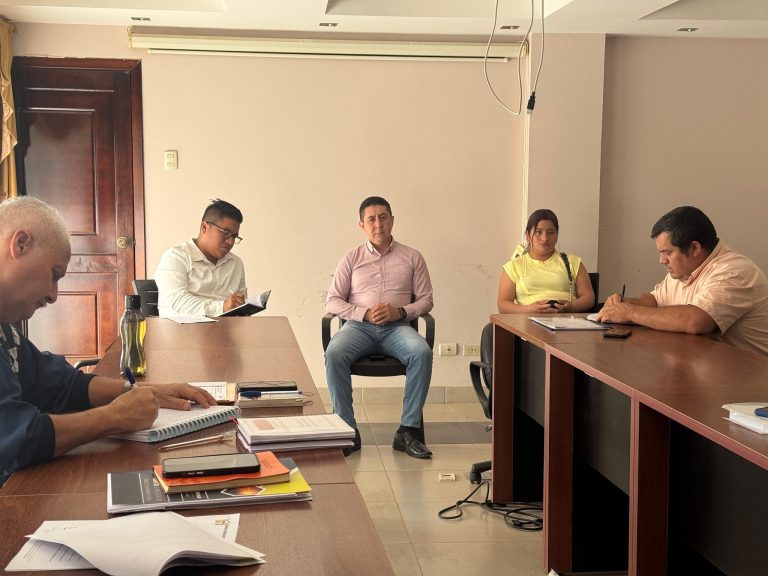 Mantuvimos una Reunión de Trabajo con el Concejo Cantonal de Sozoranga