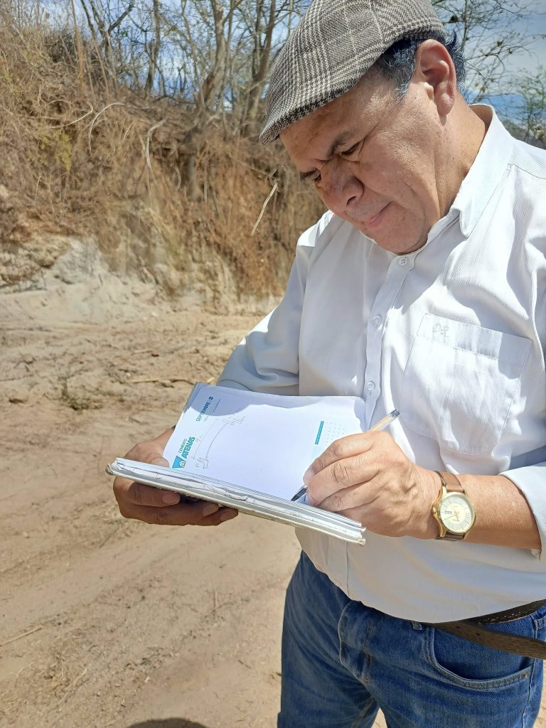 Inspección de los lugares donde se construirán alcantarillas